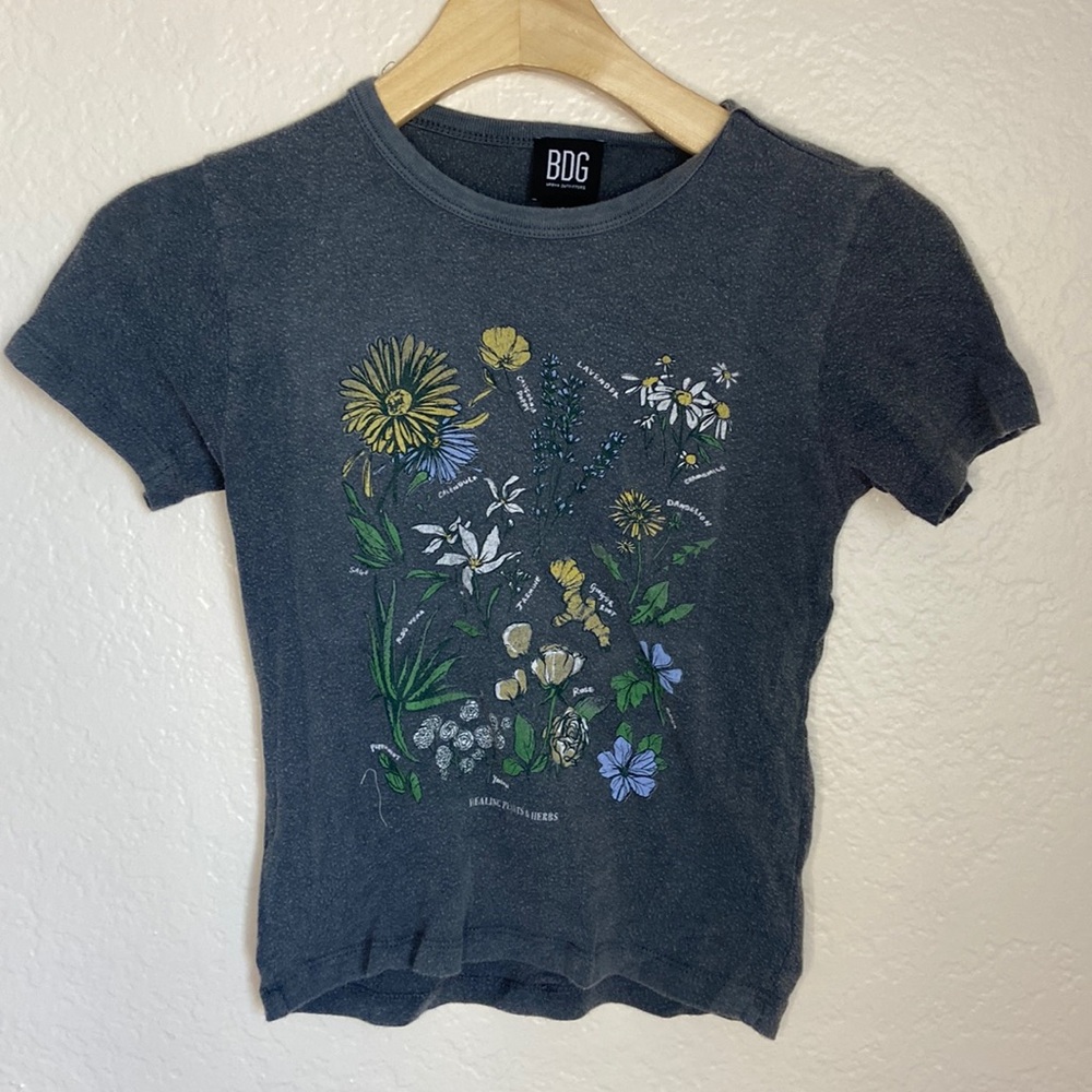 Flower Grey Mini Urban Outfitters T-shirt Size S!